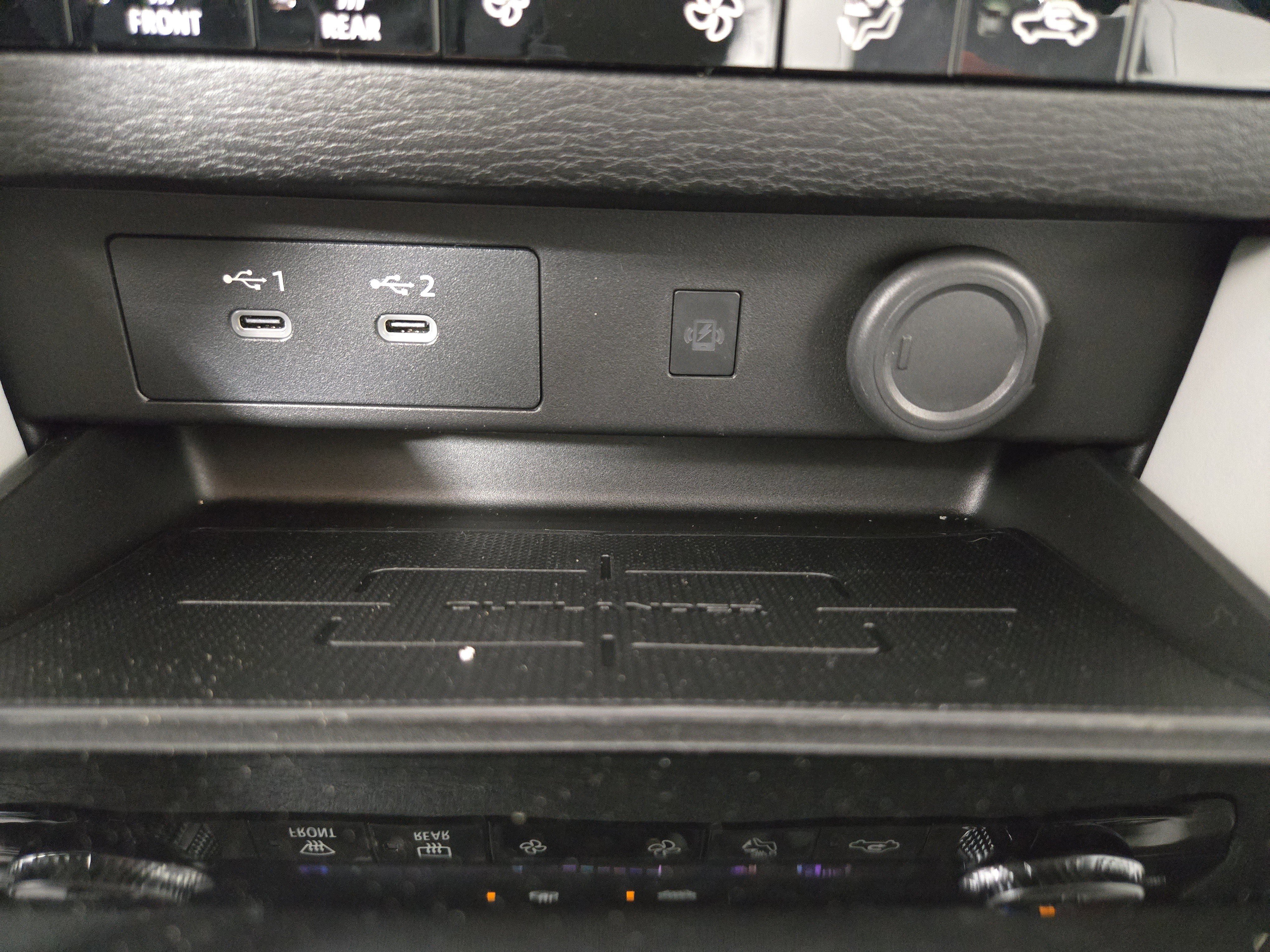 New 2026 Mitsubishi Outlander SE image 28