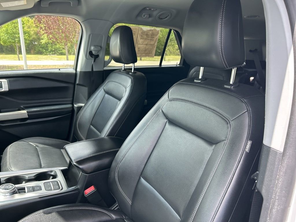 Used 2021 Ford Explorer XLT w/ Equipment Group 202A RWD image 20