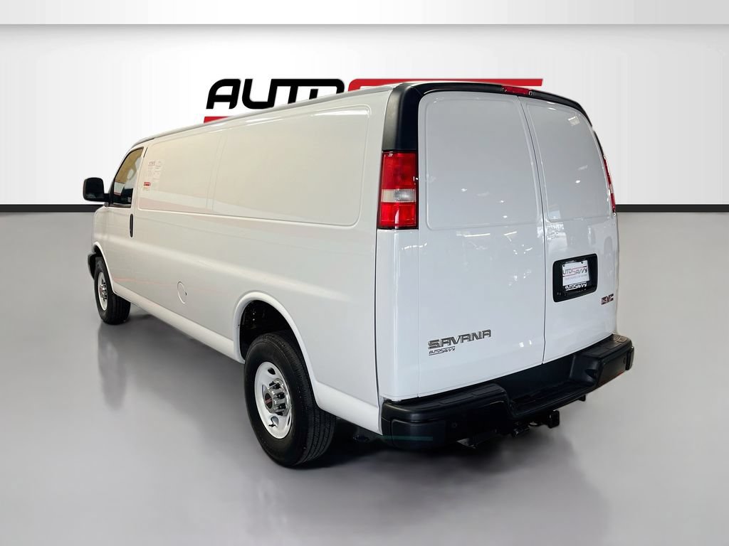 Used 2025 GMC Savana 3500 Extended w/ Driver Convenience Package RWD image 5