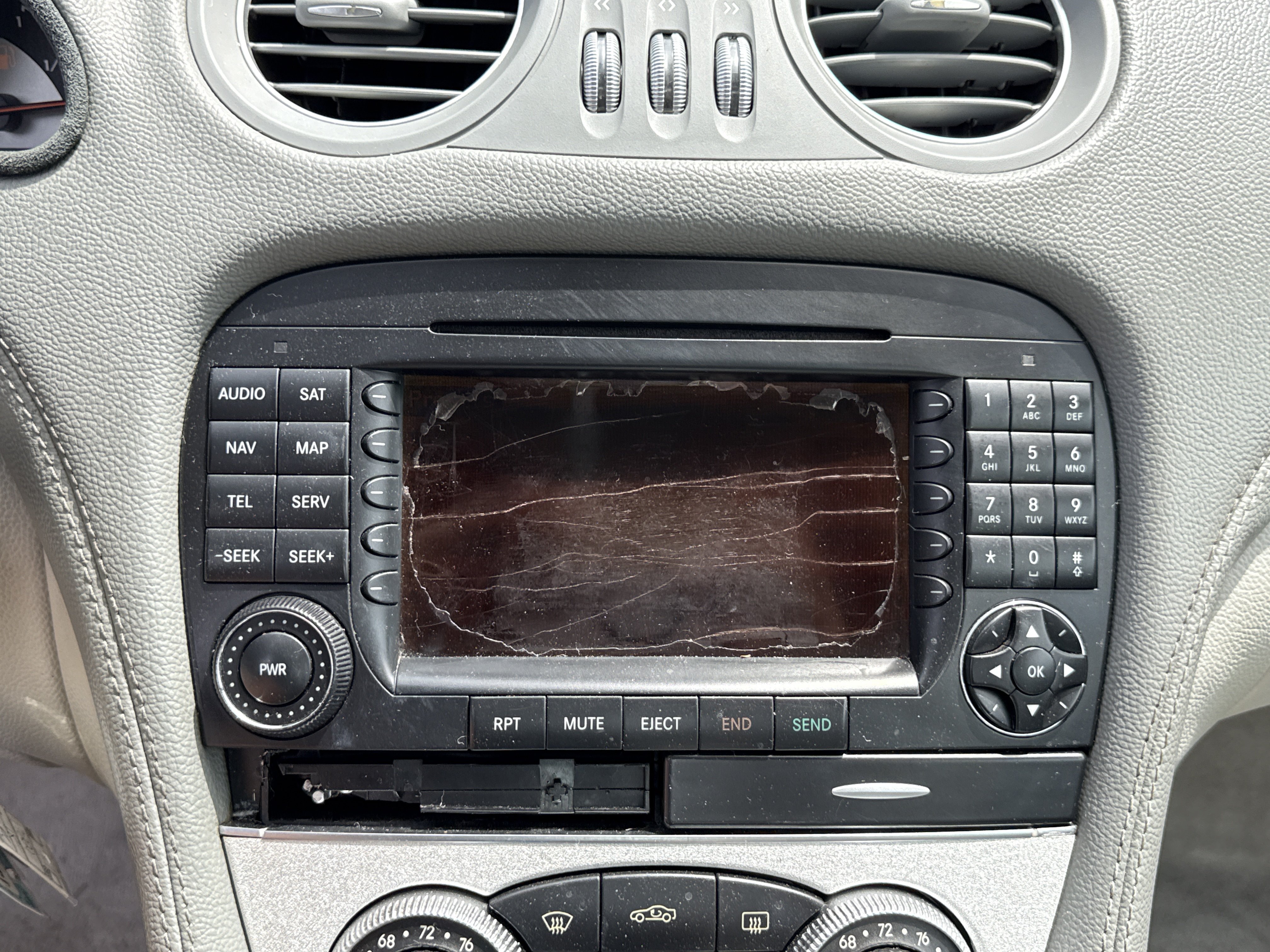 Used 2006 Mercedes-Benz SL 55 AMG image 16