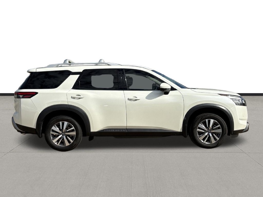 Used 2023 Nissan Pathfinder SL FWD image 6