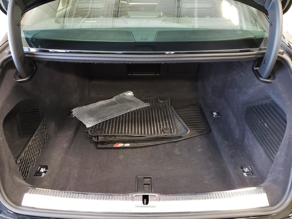 Used 2023 Audi S8 w/ S8 Executive Package image 15