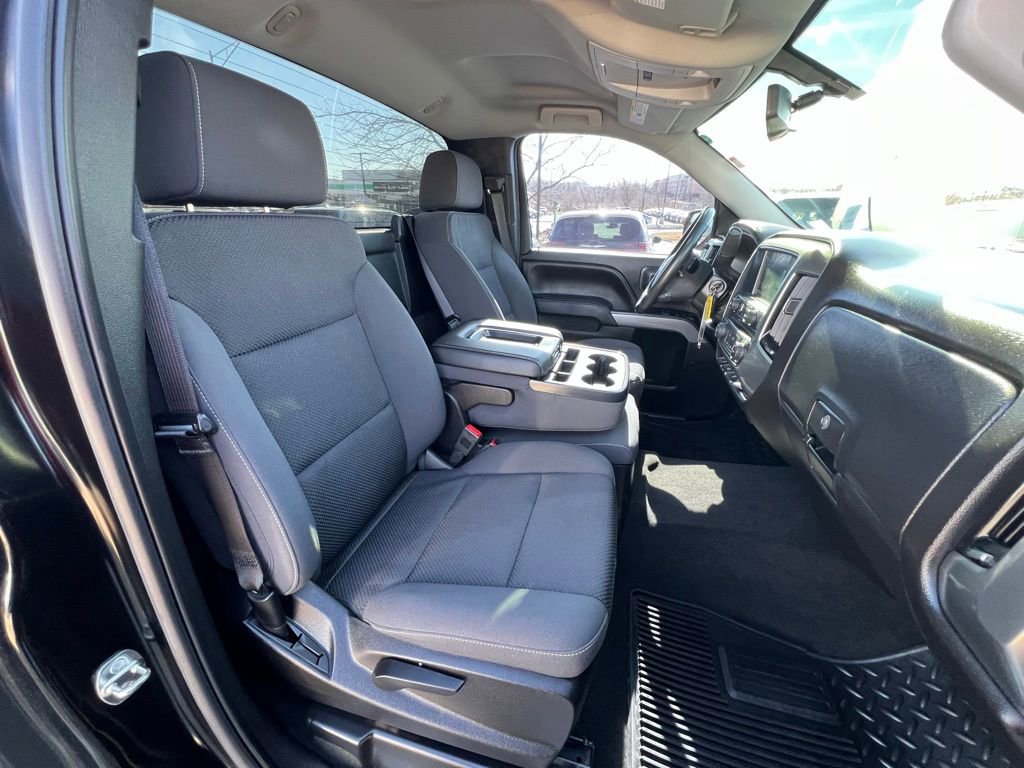 Used 2018 Chevrolet Silverado 1500 LT w/ LT Convenience Package image 22