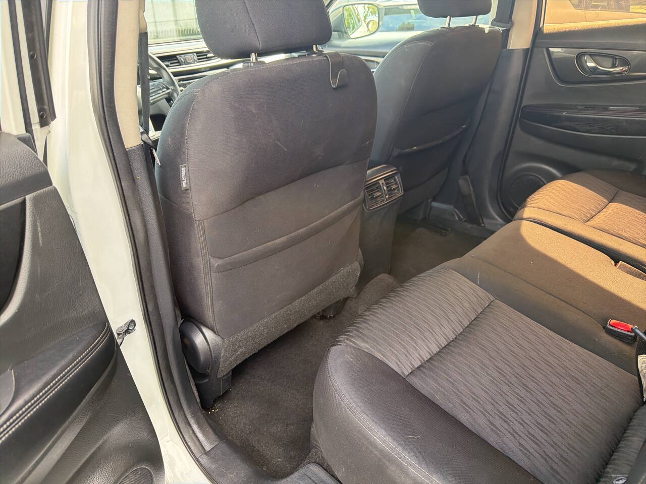 Used 2017 Nissan Rogue S FWD image 10