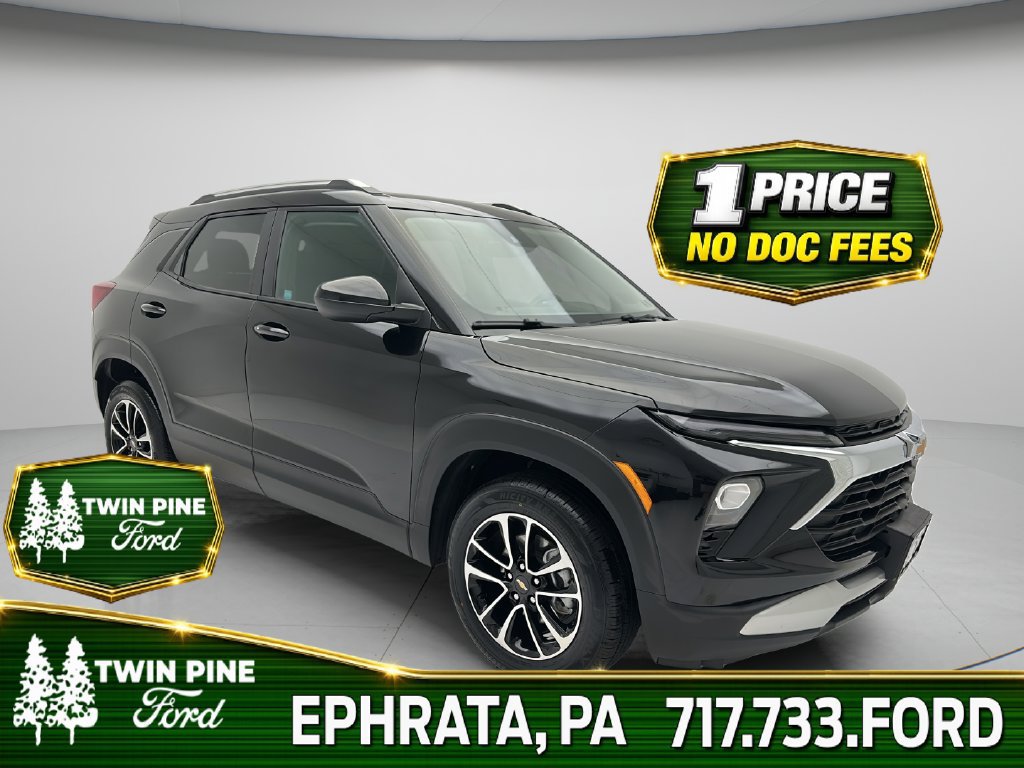 Used 2025 Chevrolet TrailBlazer LT AWD/4WD image 1