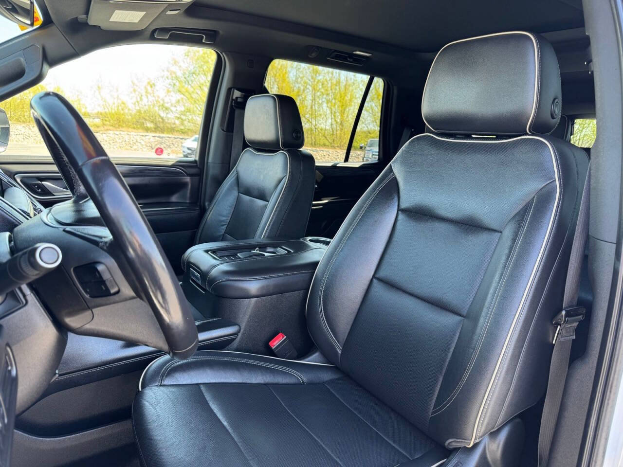 Used 2021 GMC Yukon SLT AWD/4WD image 14