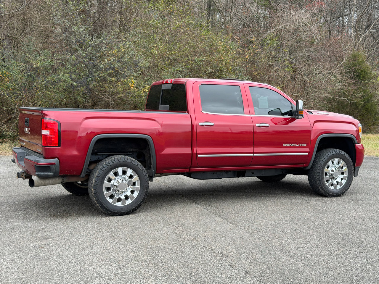 Used 2018 GMC Sierra 2500 Denali image 3