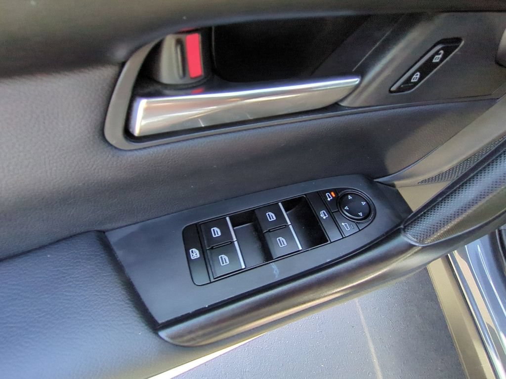Used 2025 MAZDA CX-50 AWD 2.5 S w/ Premium Plus Pkg image 13