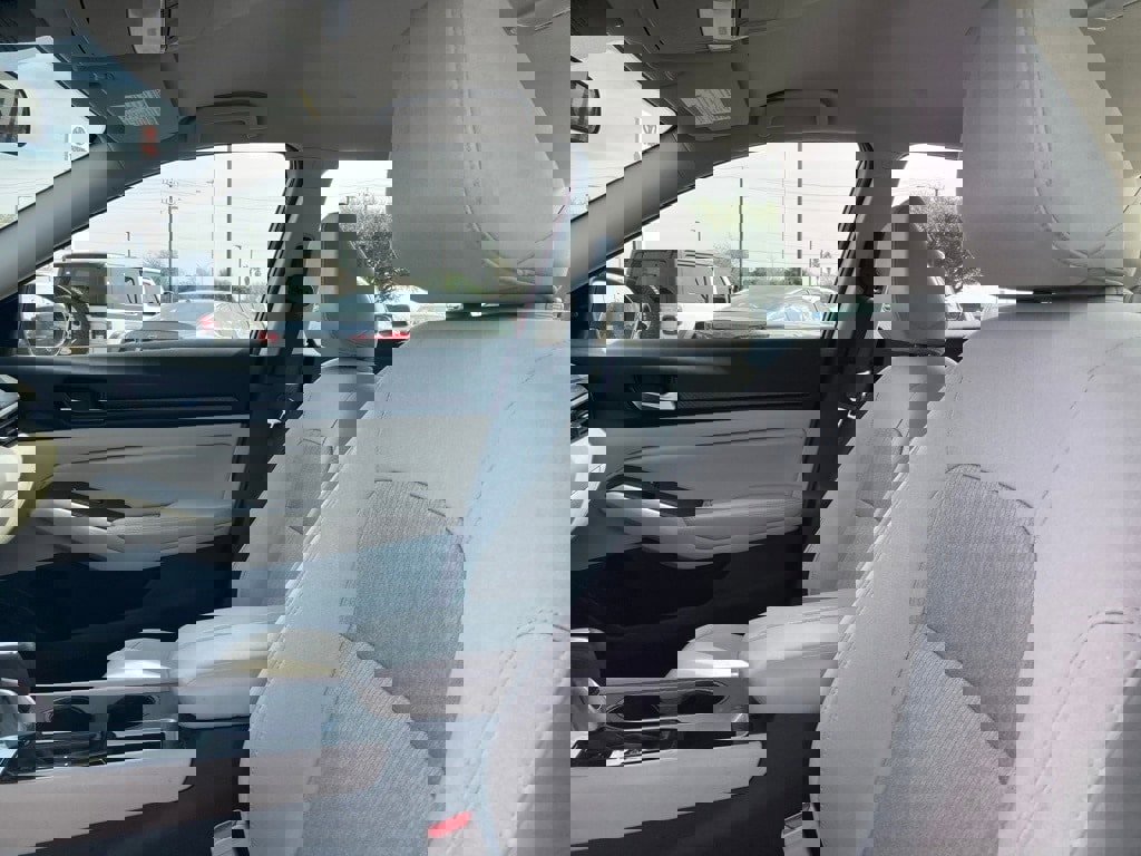 Used 2025 Nissan Altima 2.5 SV image 10