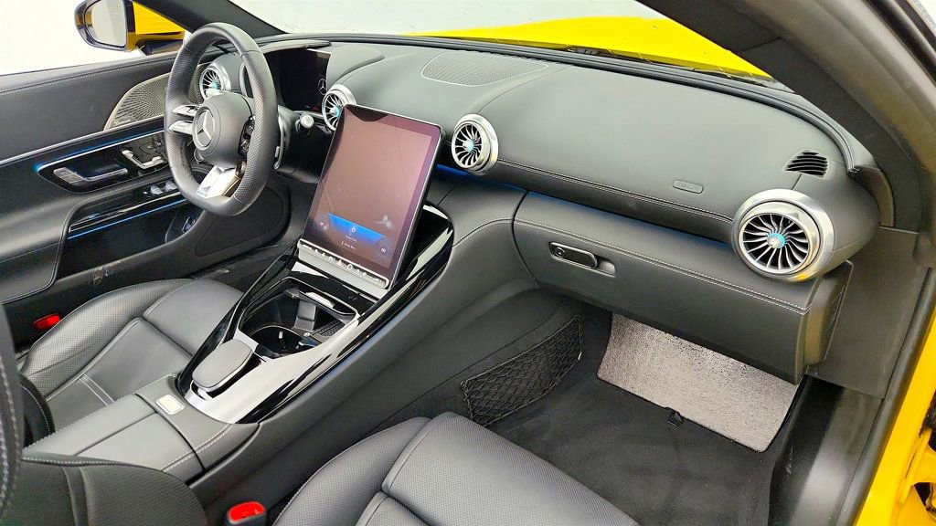 Used 2023 Mercedes-Benz SL 43 AMG image 24