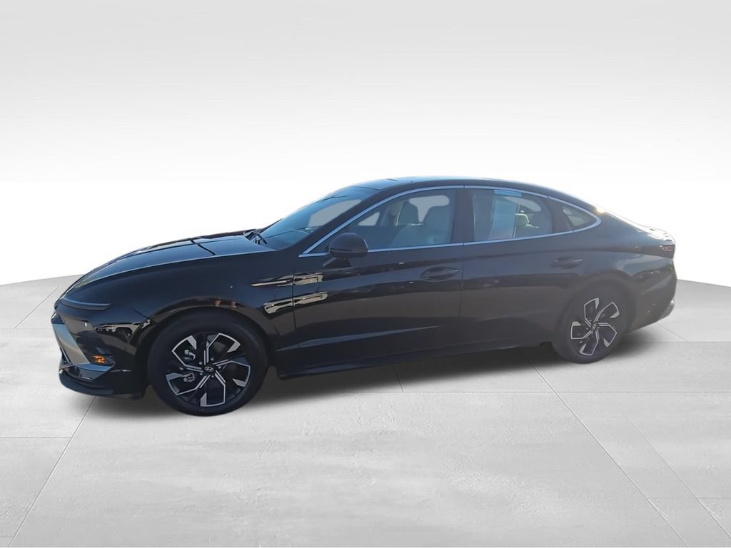 Used 2024 Hyundai Sonata SEL FWD image 4