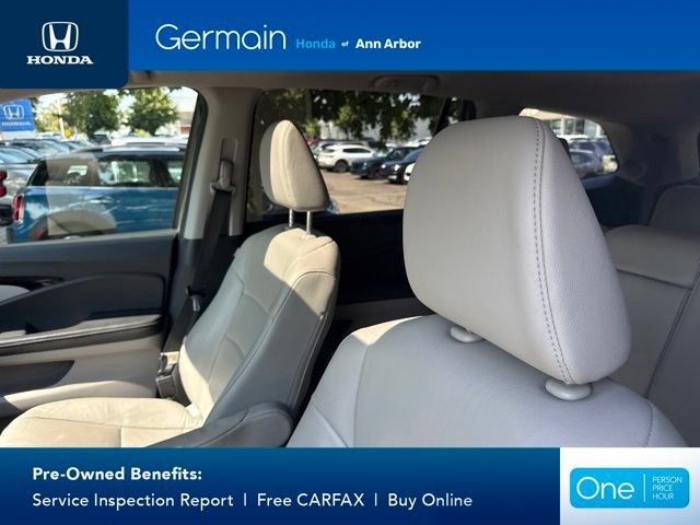 Used 2017 Honda Pilot Touring image 19
