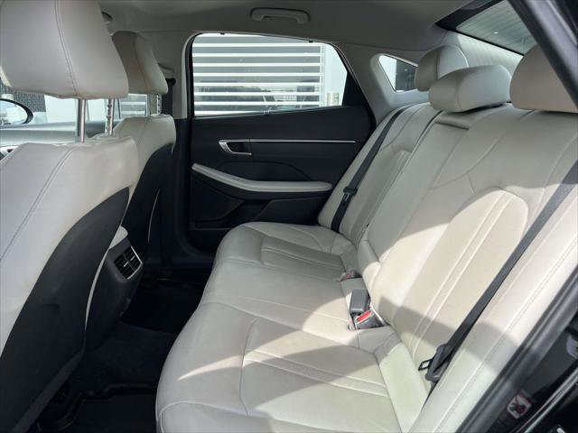 Used 2022 Hyundai Sonata Limited w/ Cargo Package image 12