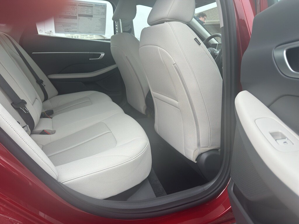 New 2026 Hyundai Sonata SEL AWD/4WD image 16