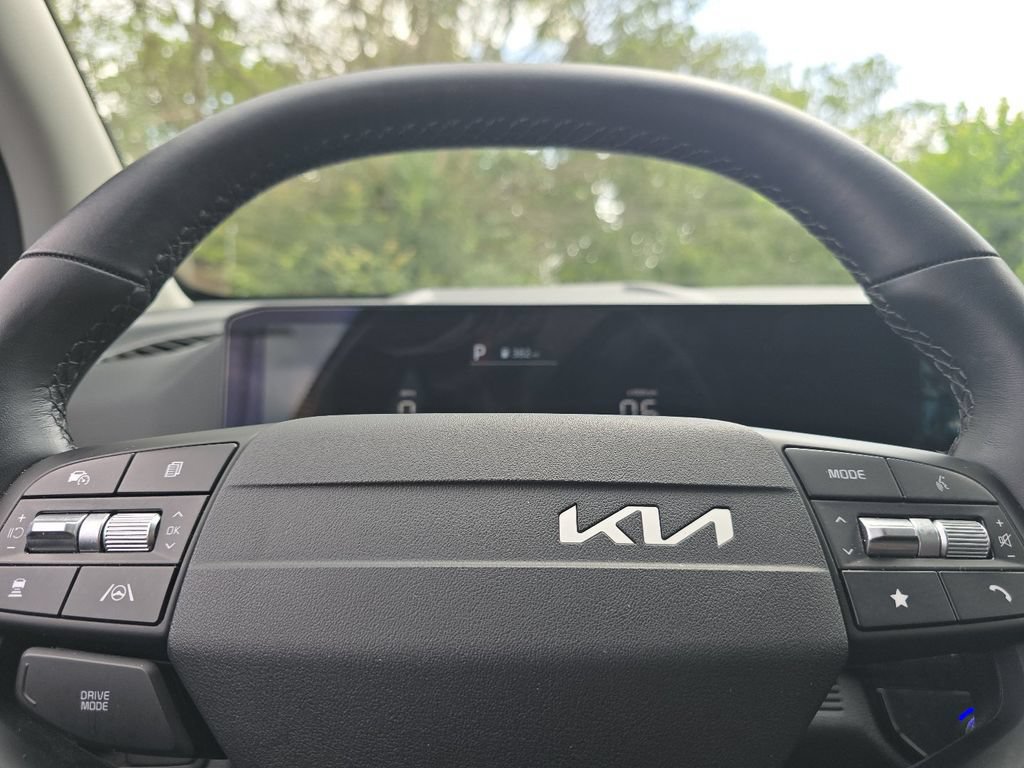 Used 2026 Kia Sportage EX w/ EX Panorama Roof Package FWD image 27