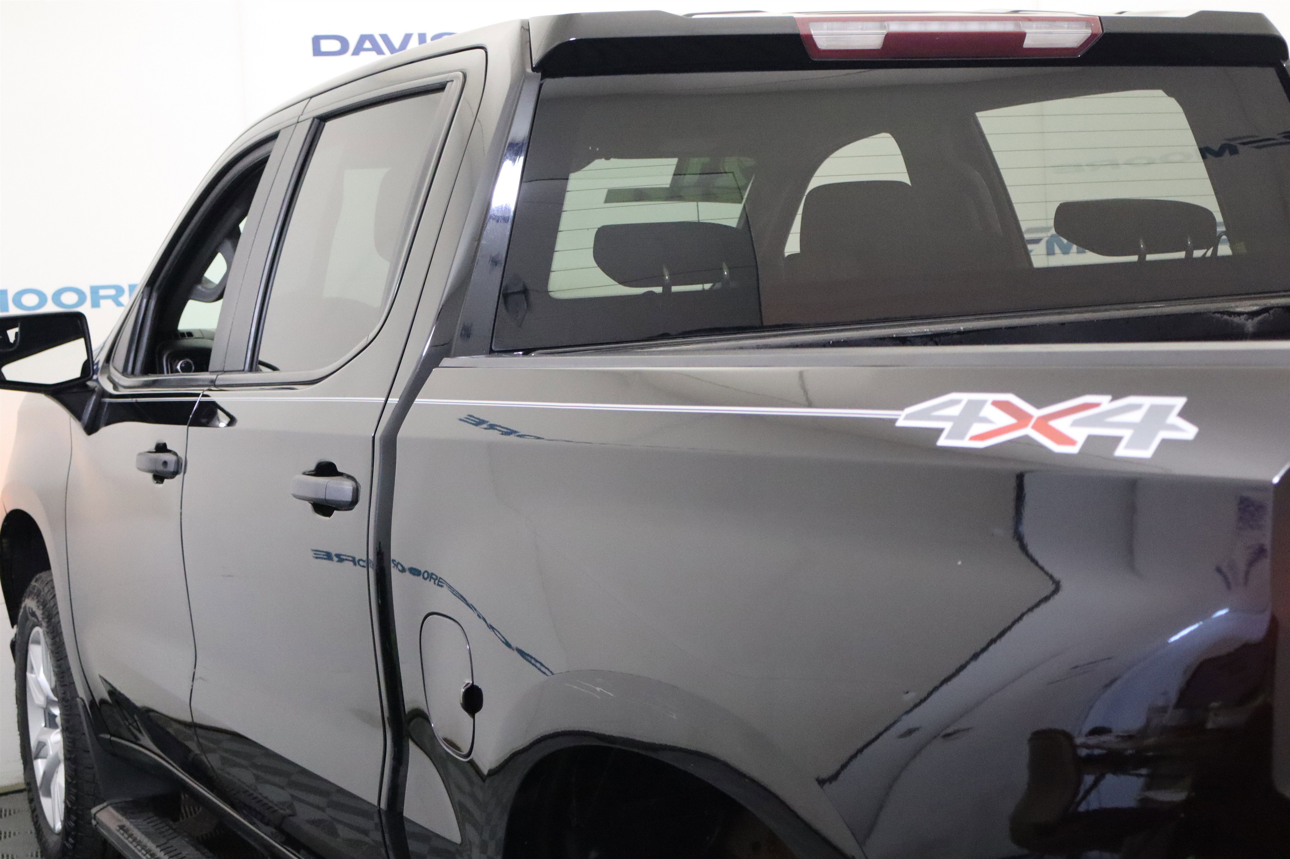 Used 2021 Chevrolet Silverado 1500 Custom image 11