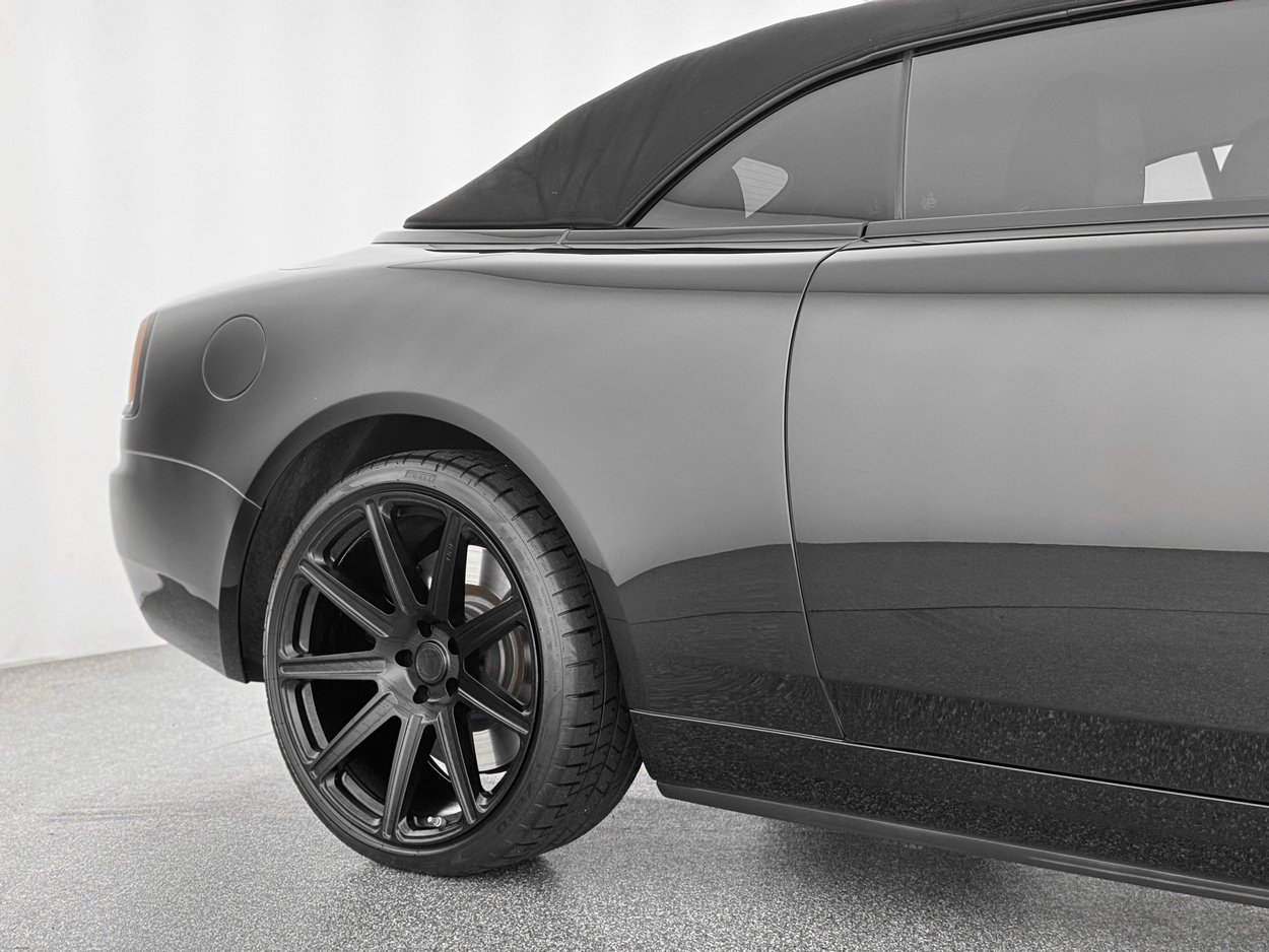 Used 2016 Rolls-Royce Dawn RWD image 42