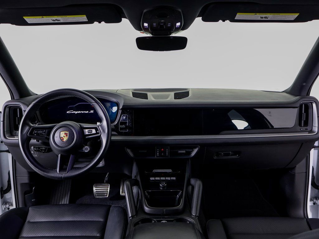 Certified 2024 Porsche Cayenne S image 11