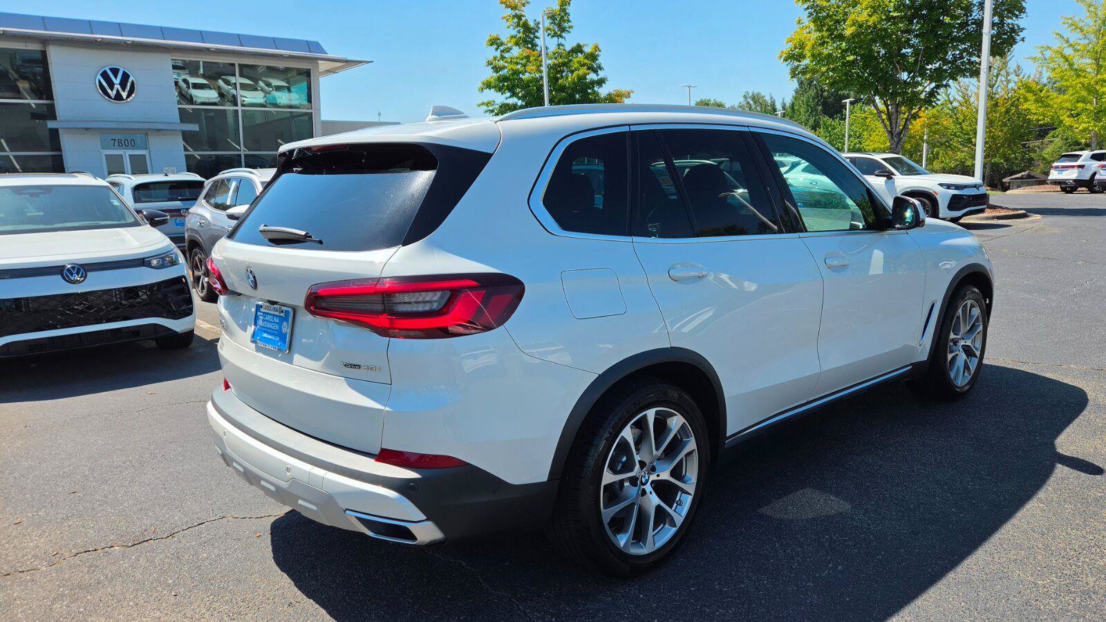 Used 2022 BMW X5 xDrive40i w/ Premium Package AWD/4WD image 5