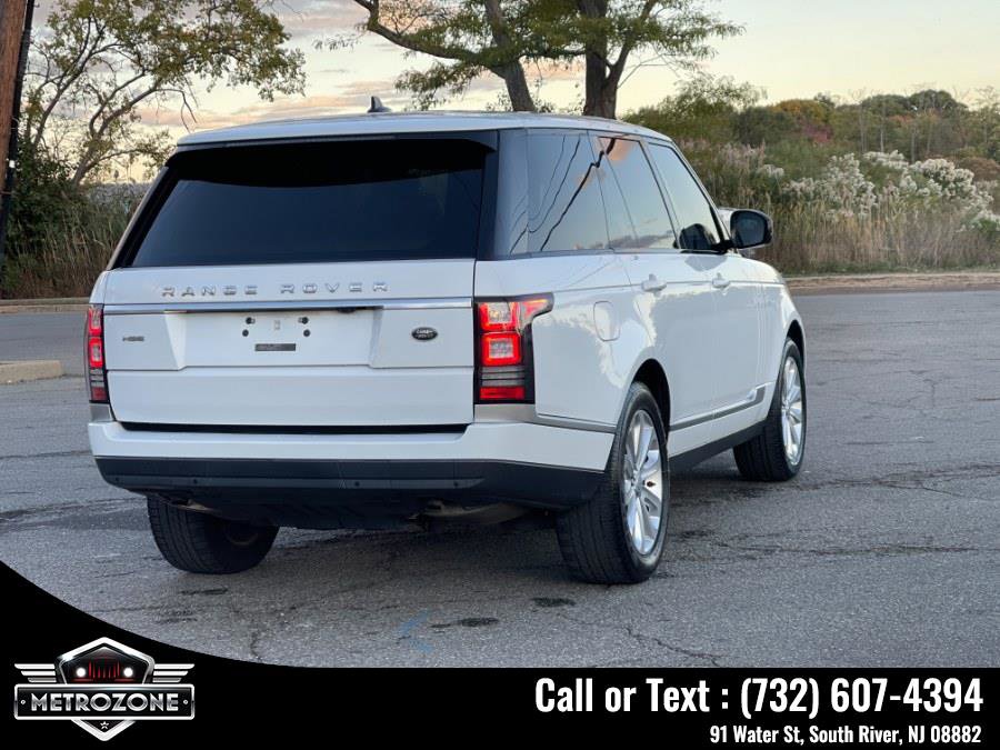 Used 2016 Land Rover Range Rover HSE image 6