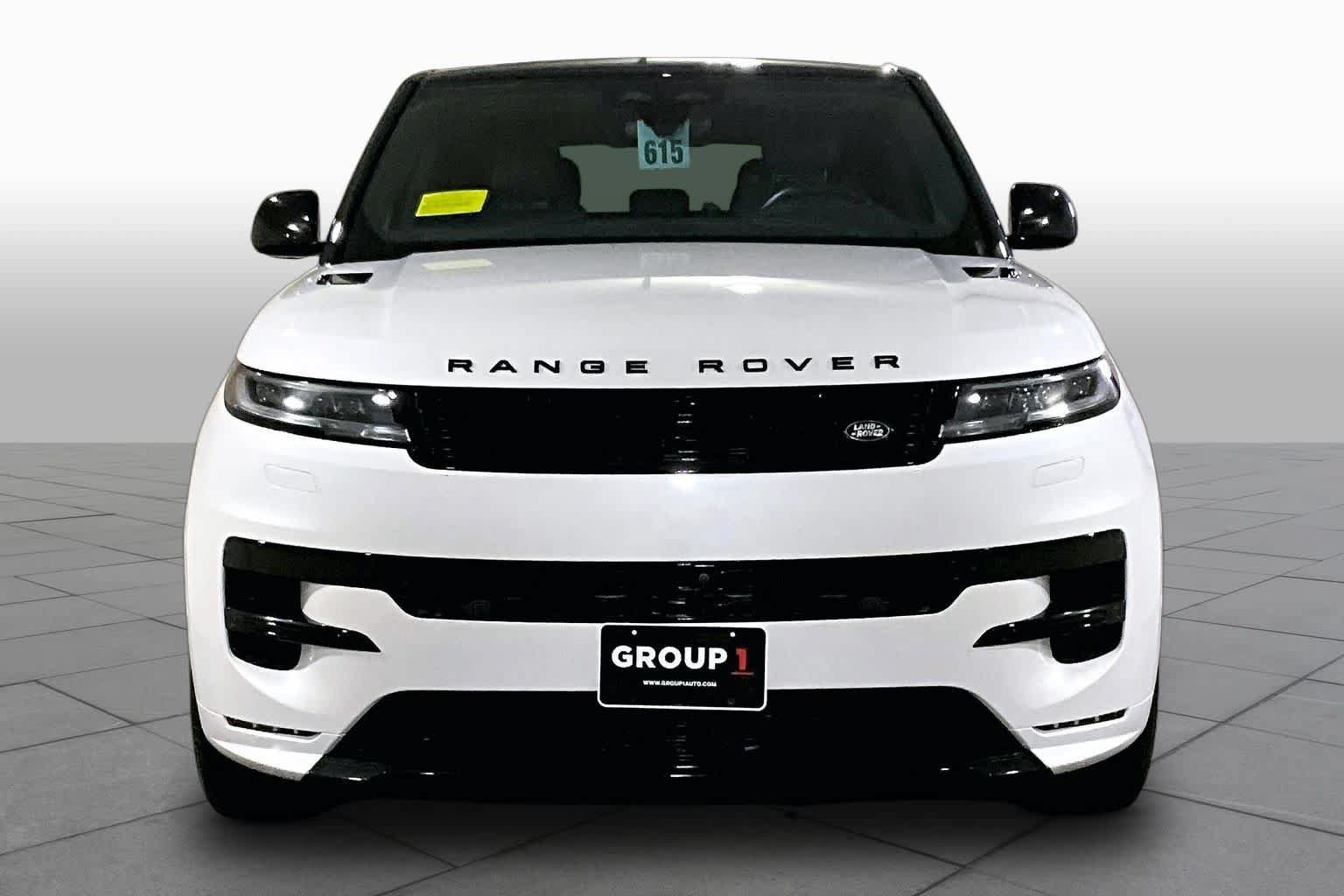 Used 2025 Land Rover Range Rover Sport Dynamic SE AWD/4WD image 3
