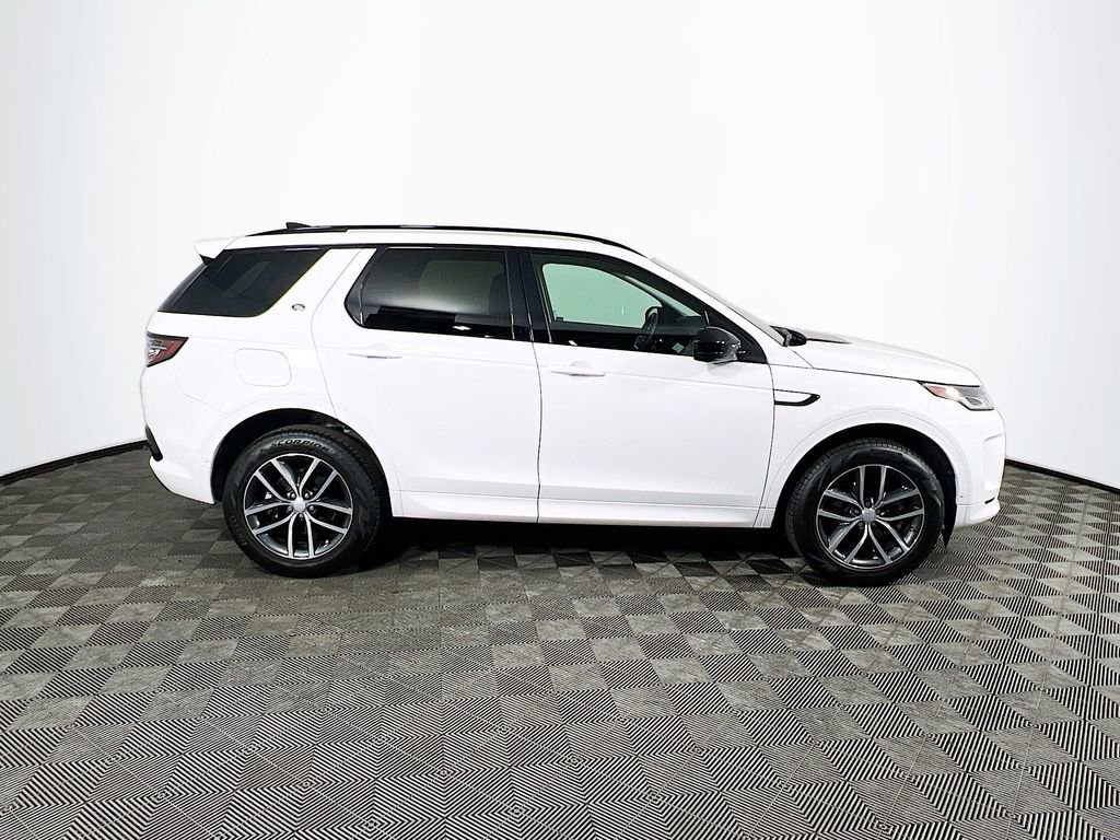 Used 2024 Land Rover Discovery Sport S image 4