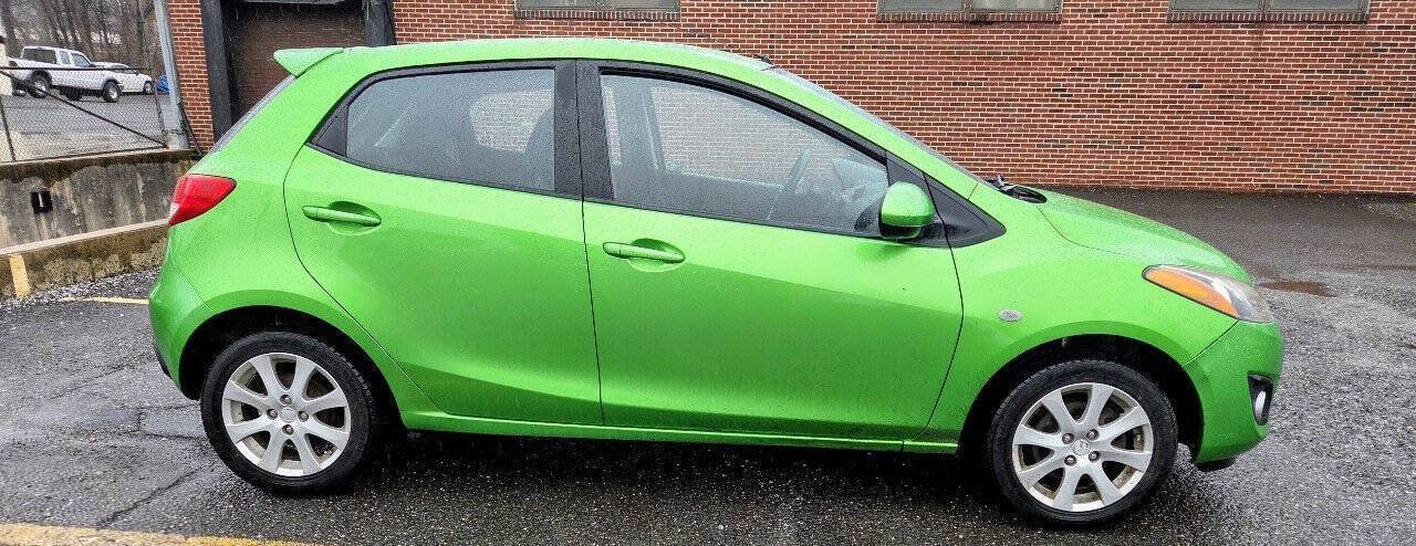 Used 2011 MAZDA MAZDA2 Sport FWD image 6