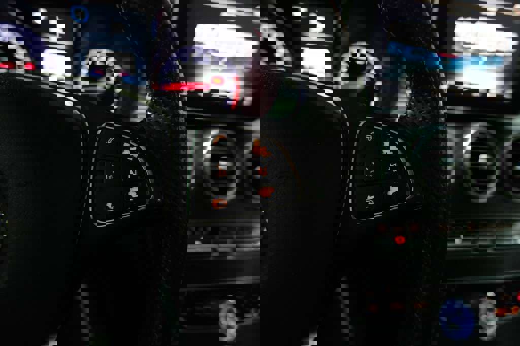 Used 2015 Mercedes-Benz C 300 4MATIC Sedan image 39