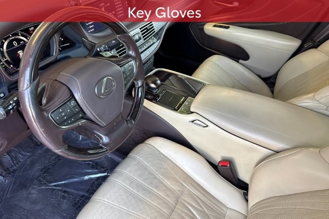 Used 2018 Lexus LS 500 w/ Interior Upgrade Package RWD image 13