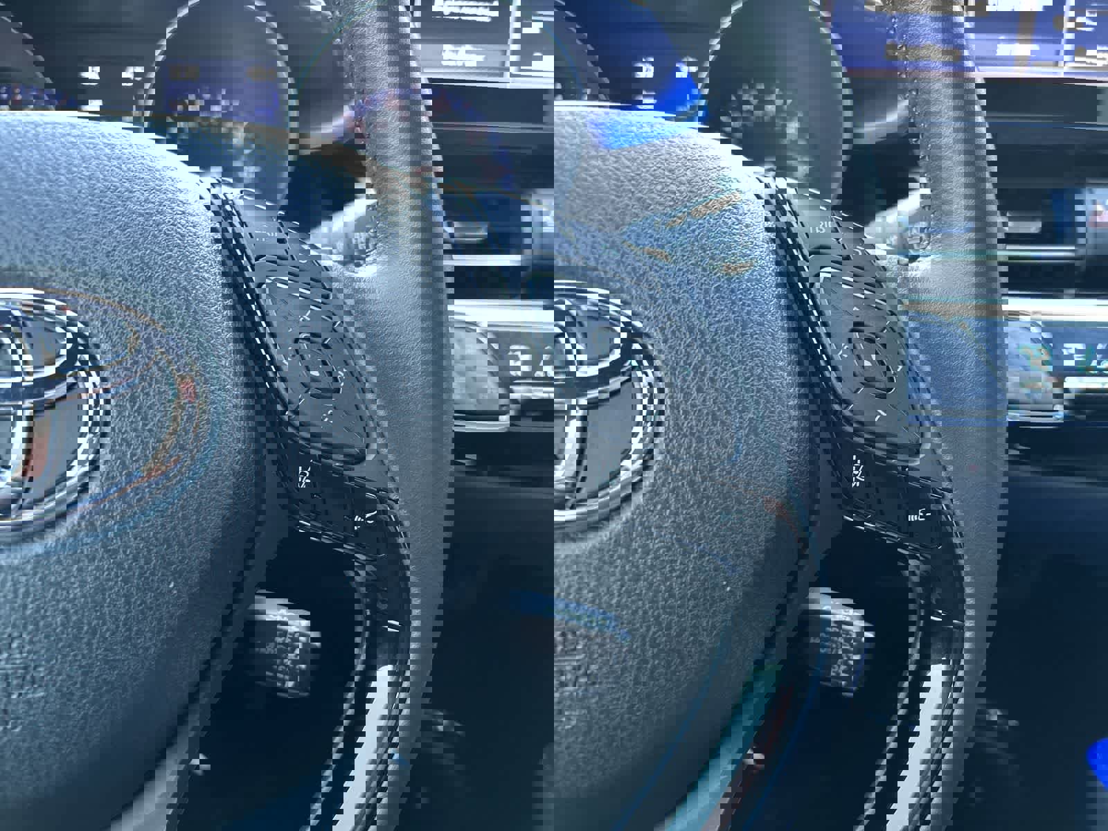 Used 2021 Toyota C-HR XLE image 10