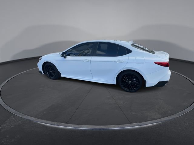 Used 2025 Toyota Camry SE image 10