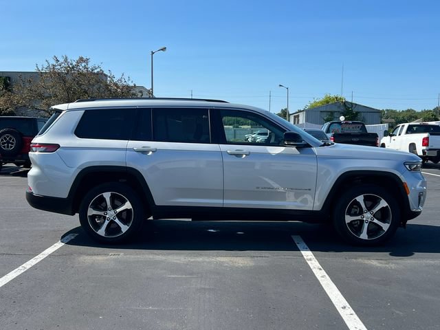 Used 2023 Jeep Grand Cherokee L Limited AWD/4WD image 52