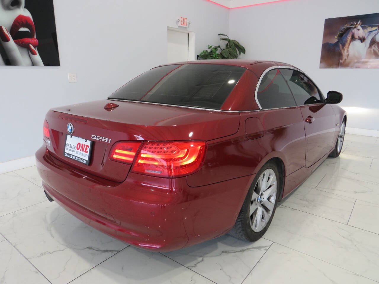 Used 2012 BMW 328i Convertible RWD image 6