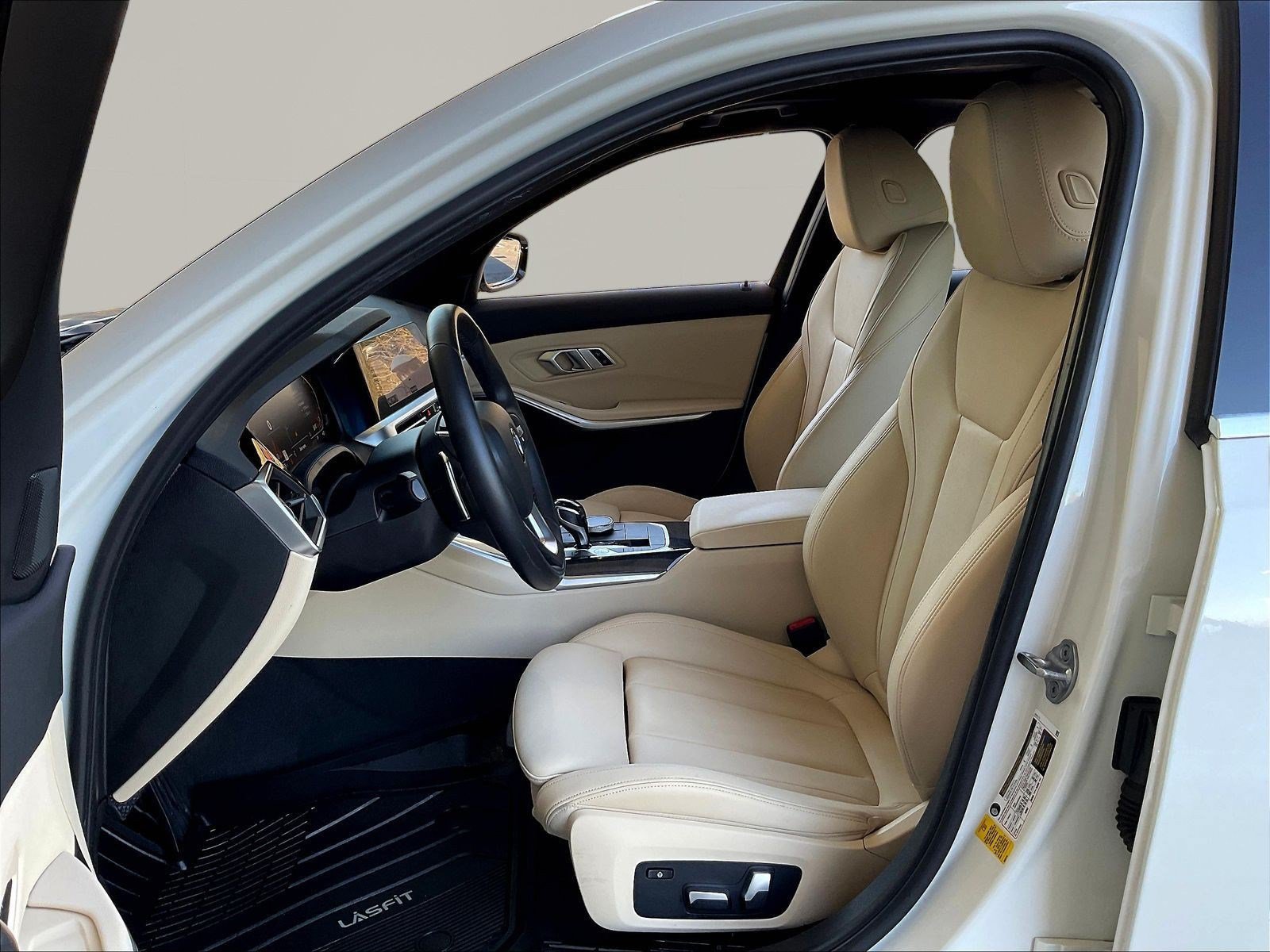 Used 2019 BMW 330i Sedan w/ Driving Assistance Package RWD image 21