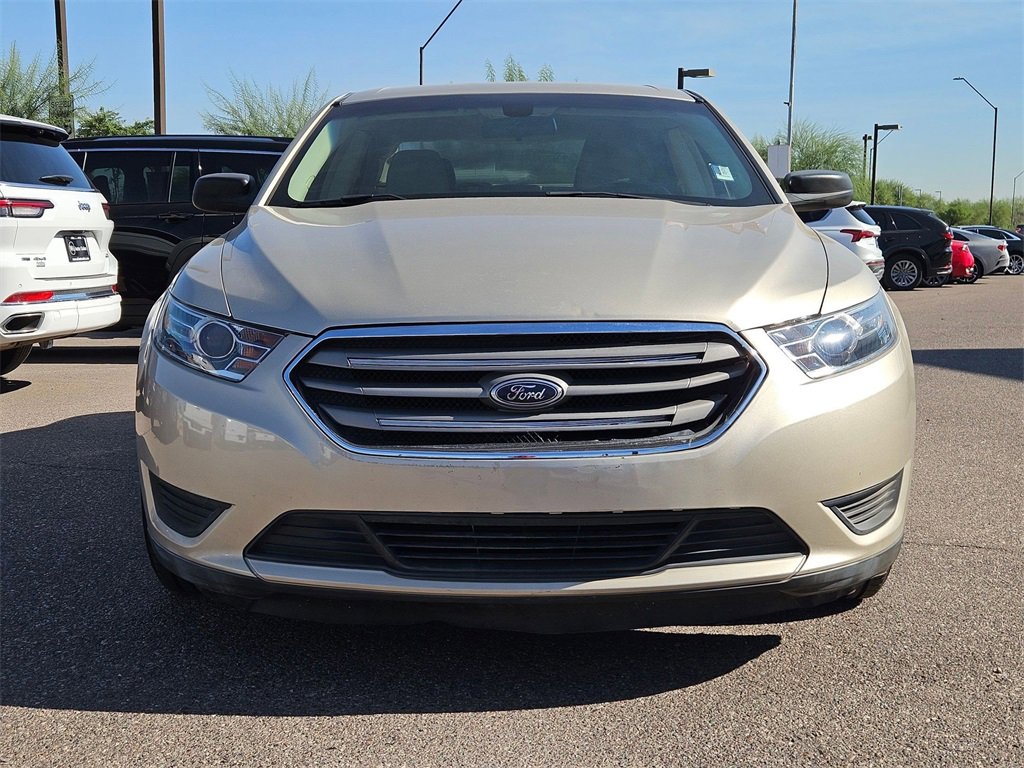 Used 2017 Ford Taurus SE image 9