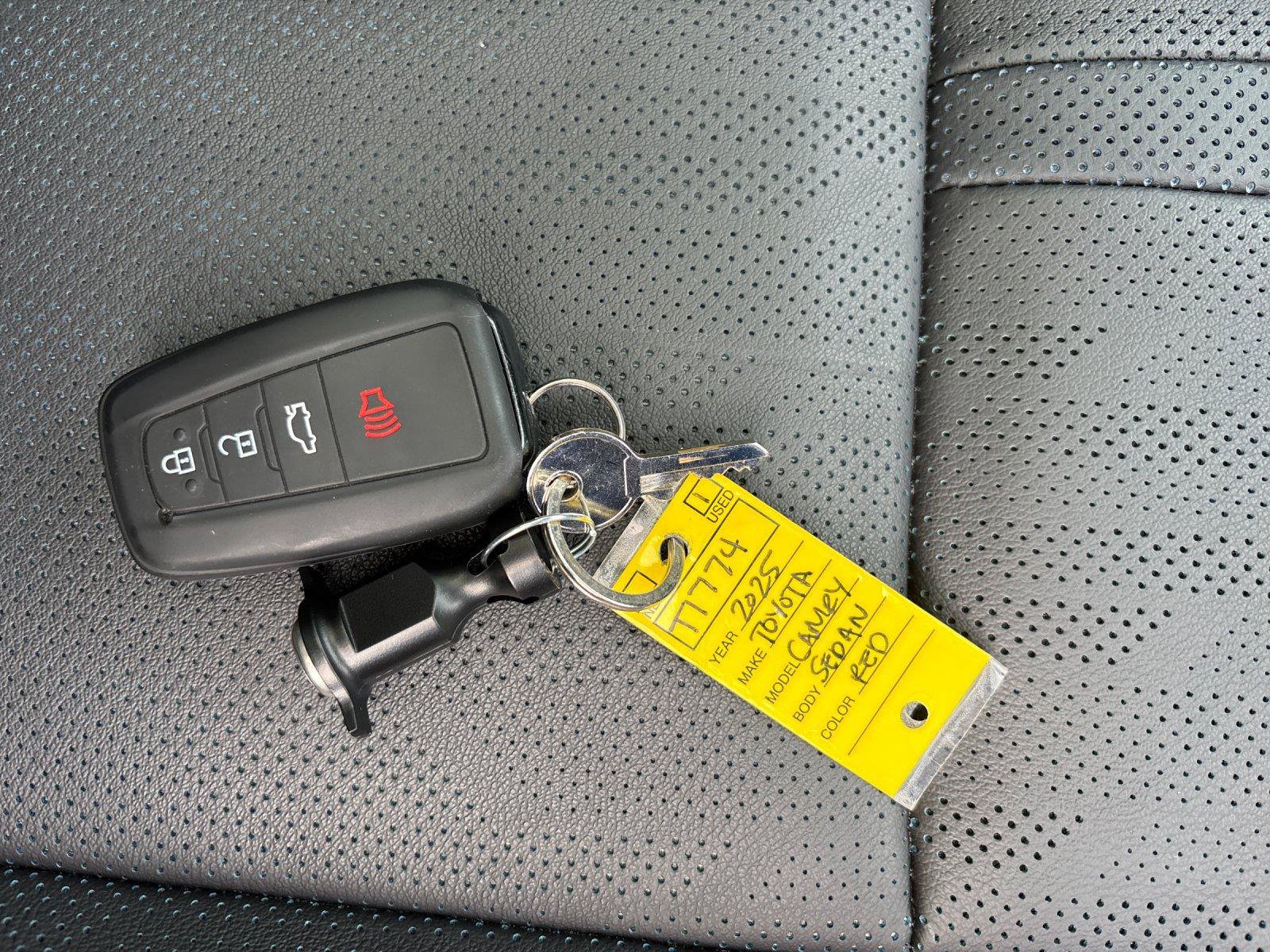Used 2025 Toyota Camry XSE FWD image 41