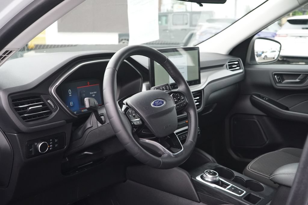 Used 2024 Ford Escape Active w/ Tech Pack #1 AWD/4WD image 19