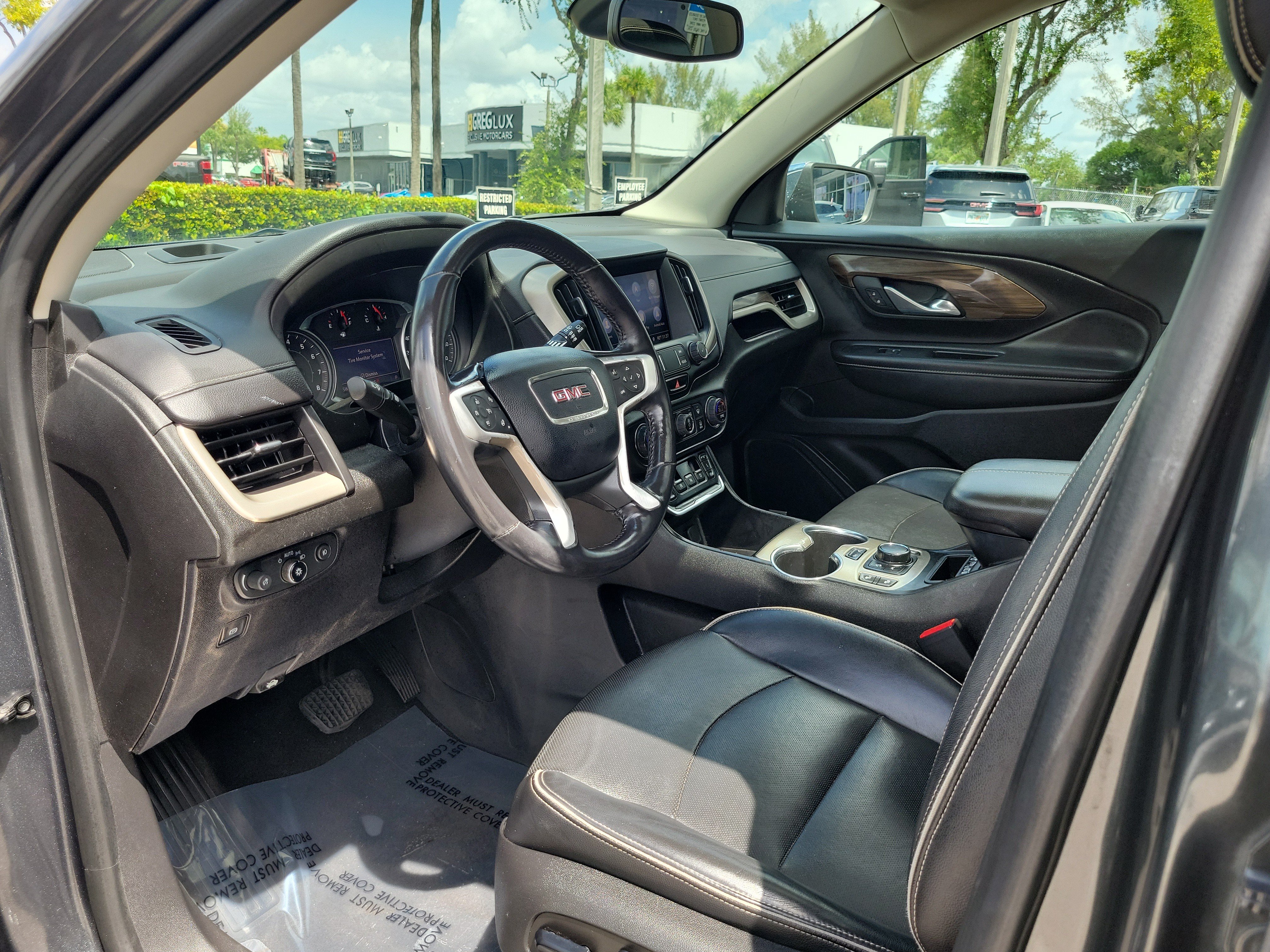 Used 2019 GMC Terrain Denali w/ Advanced Safety Package FWD image 9