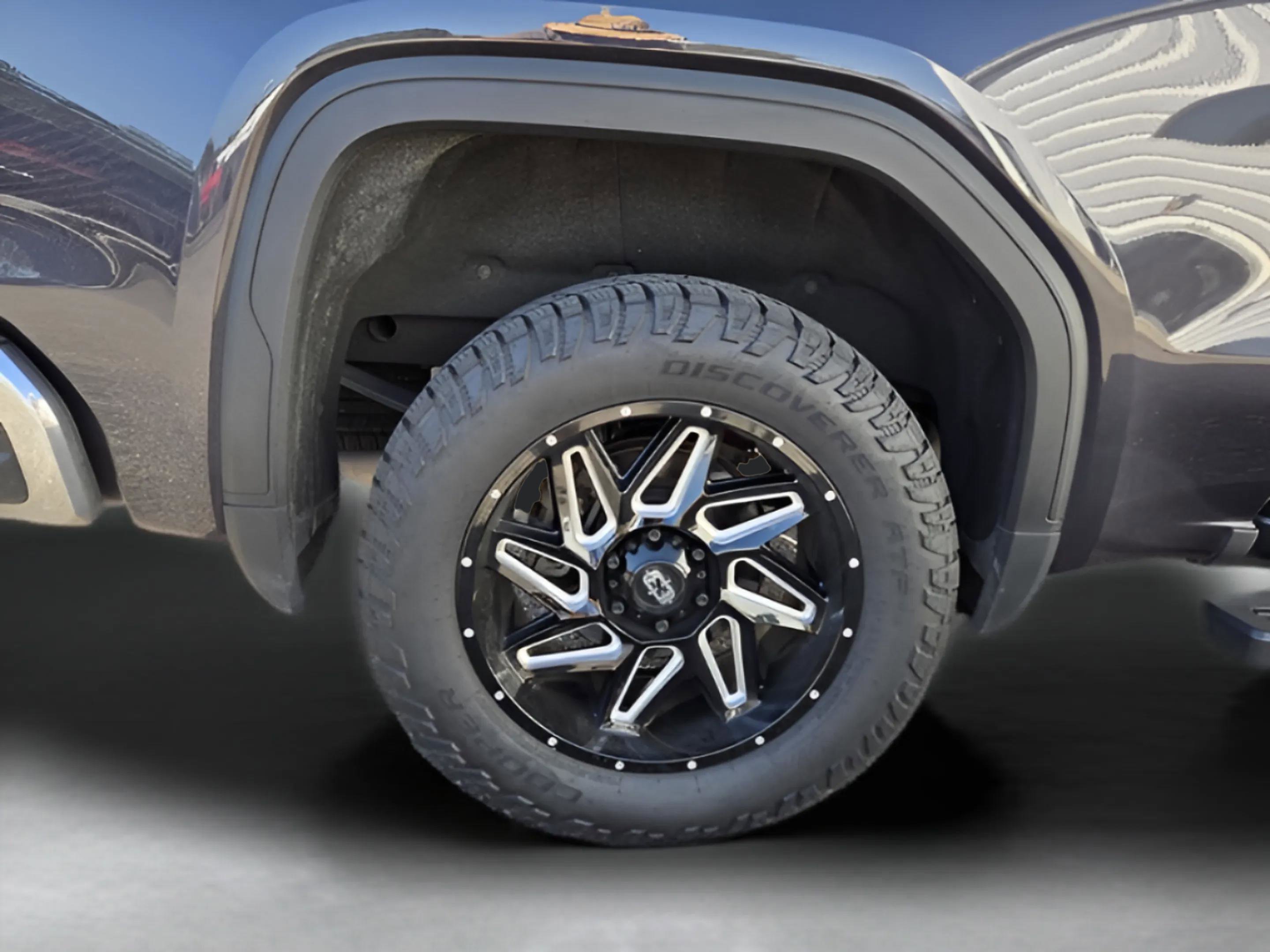 Used 2022 GMC Sierra 1500 SLE image 27