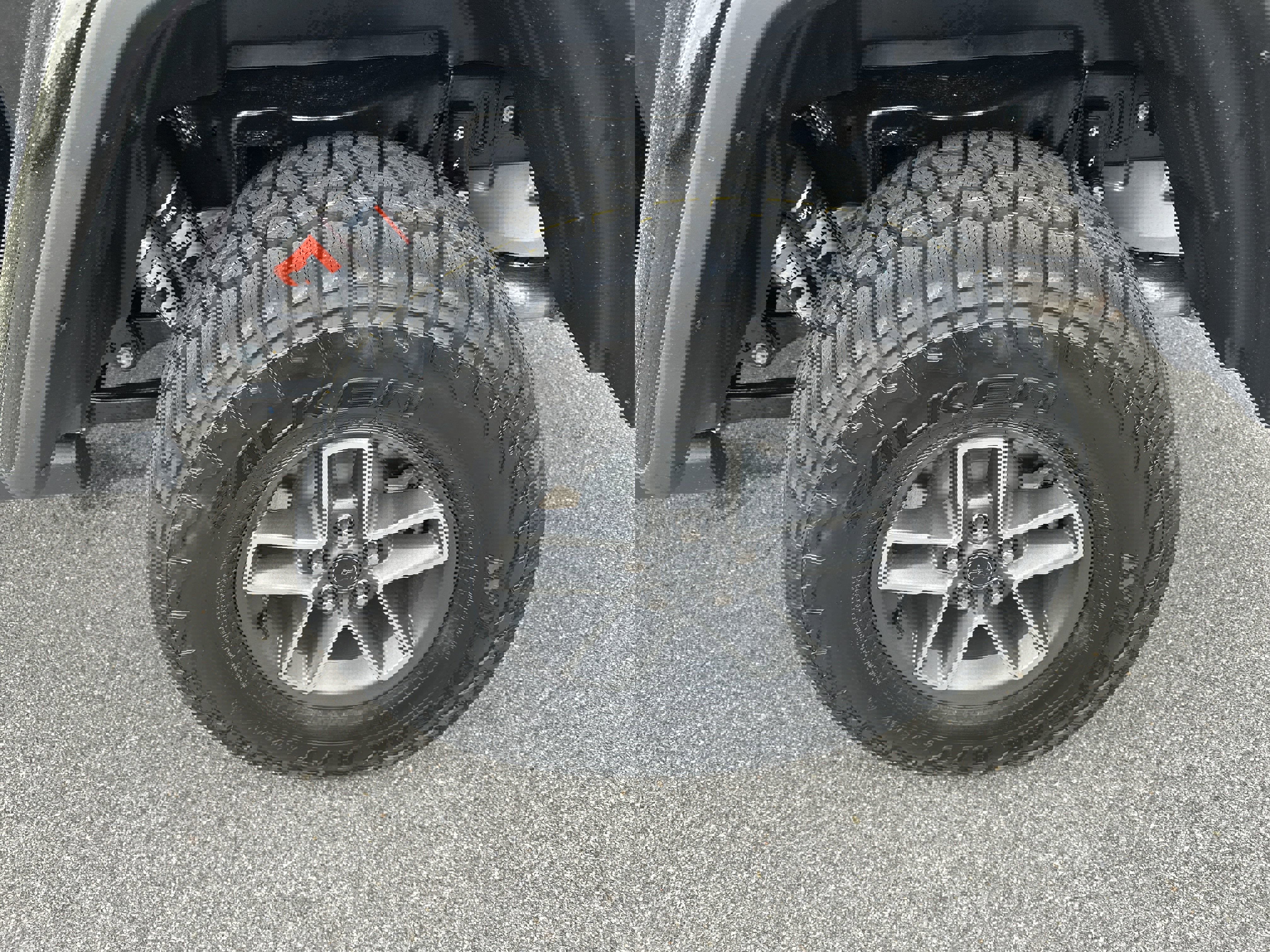 New 2025 Jeep Gladiator Mojave image 20