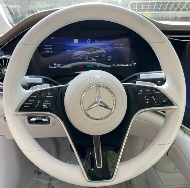 Used 2022 Mercedes-Benz EQS 580 4MATIC Sedan image 21