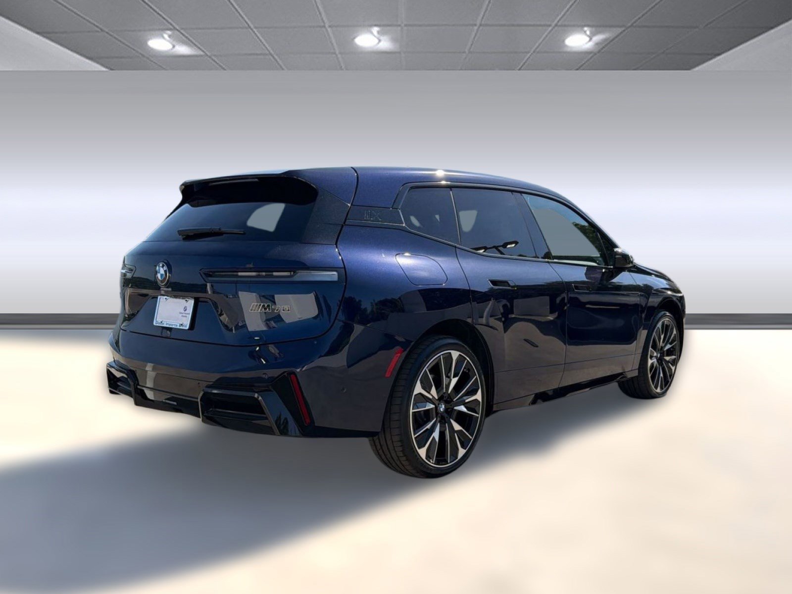New 2026 BMW iX M70 image 8
