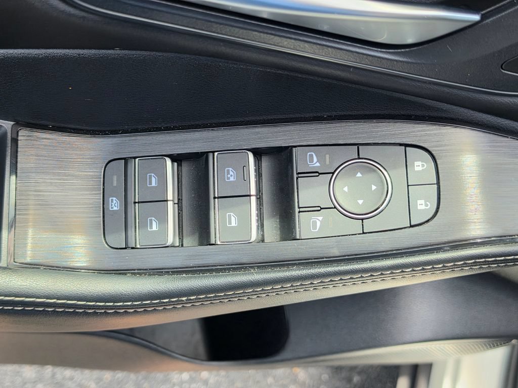 Used 2025 Nissan Rogue SL w/ Tech Package AWD/4WD image 13
