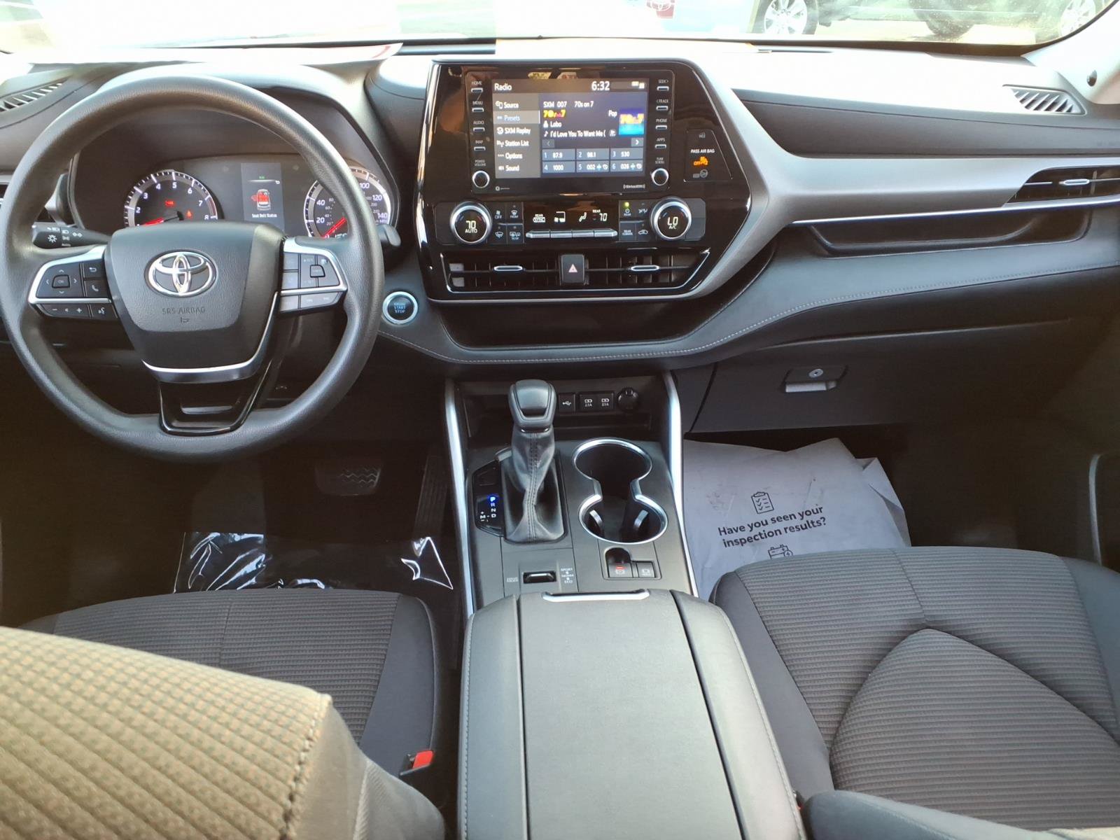 Certified 2020 Toyota Highlander L FWD image 11