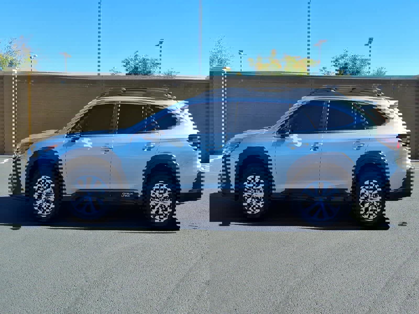 Certified 2025 Subaru Outback Premium w/ Popular Package #1A image 4