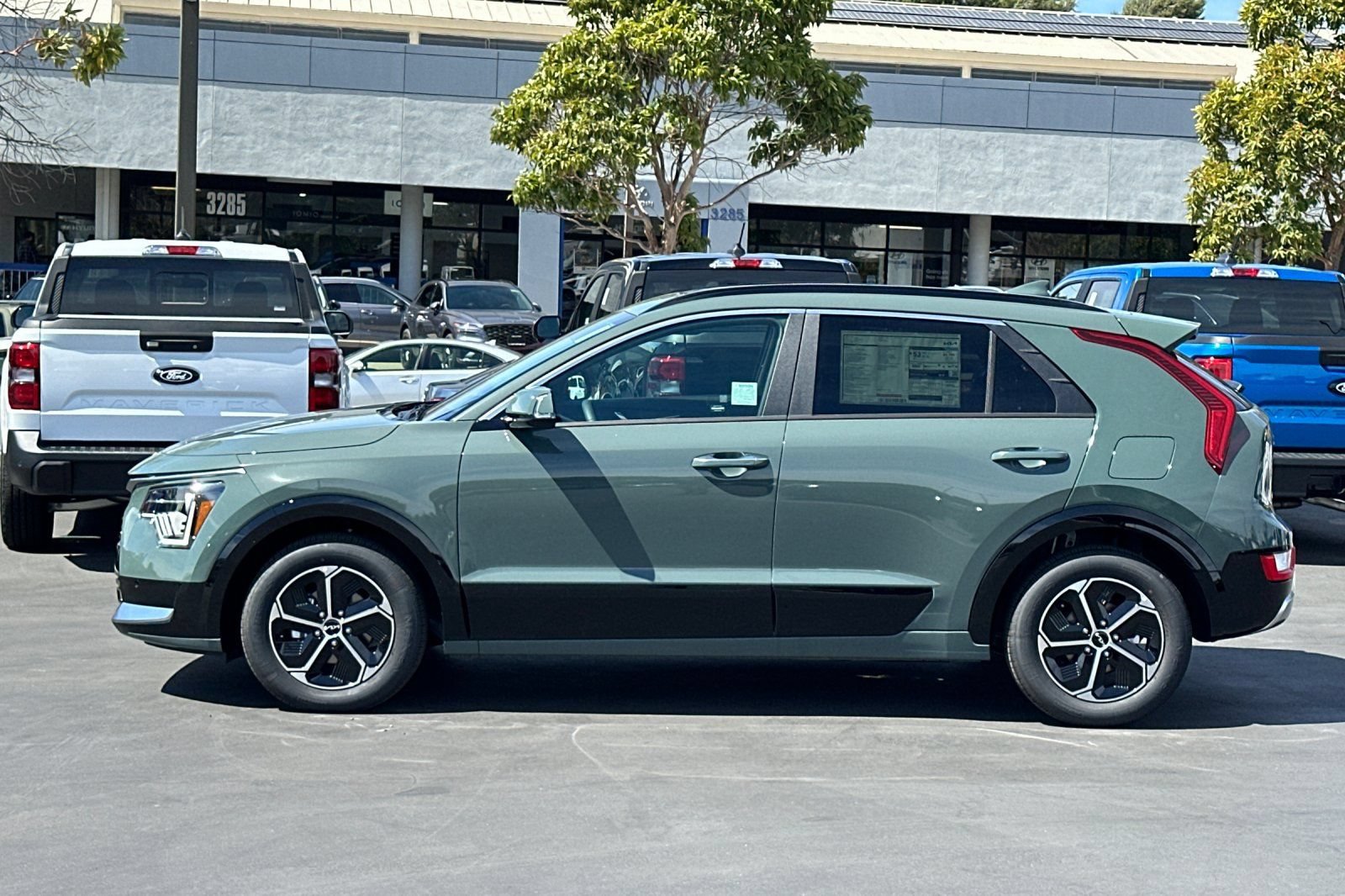 New 2026 Kia Niro FWD image 7