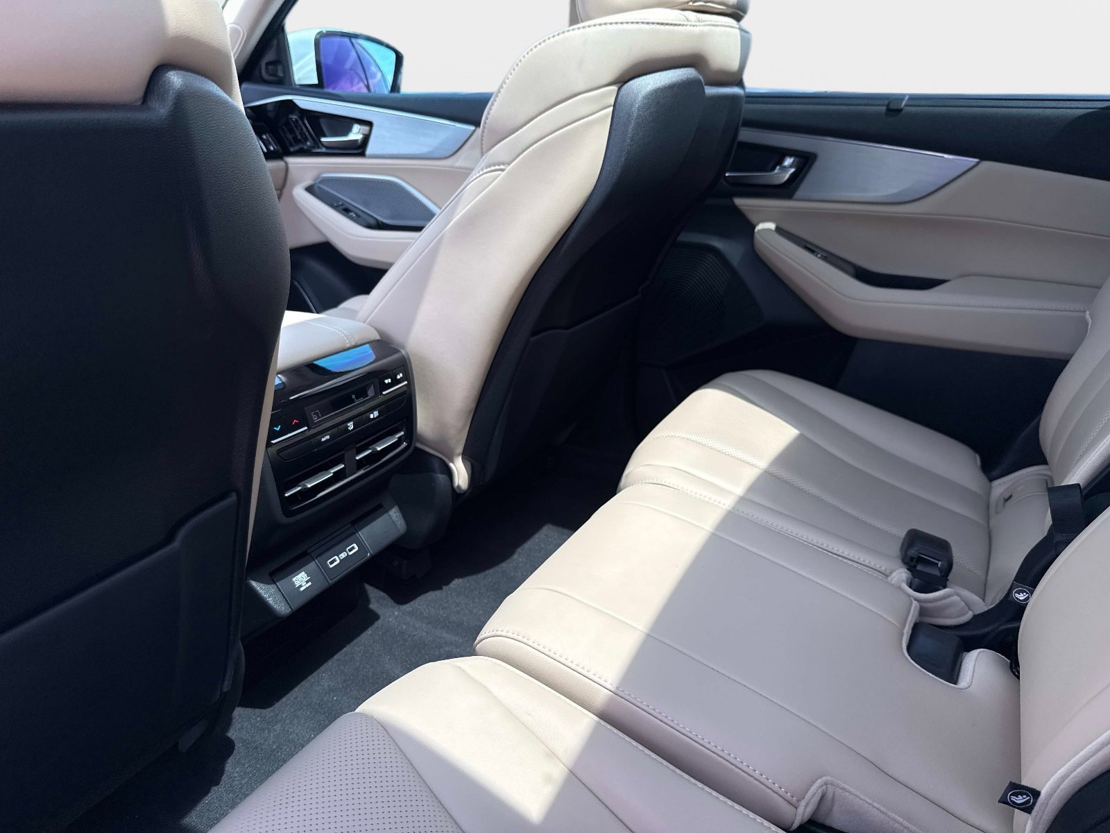 Used 2023 Acura MDX FWD w/ Technology Package image 14