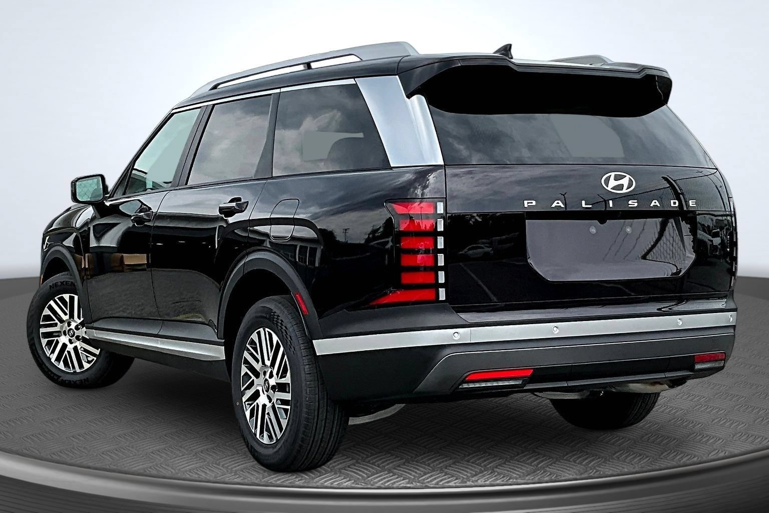 New 2027 Hyundai Palisade SEL FWD image 4