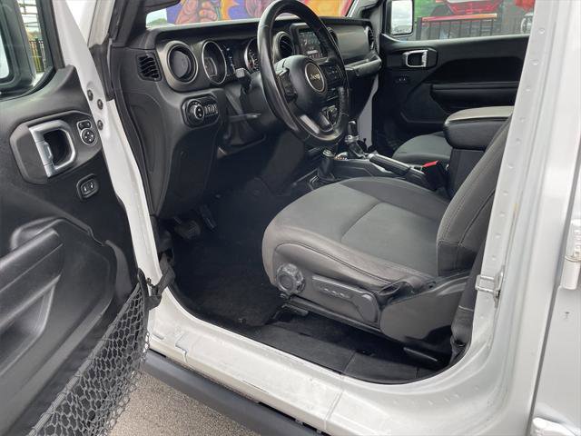 Certified 2021 Jeep Gladiator Willys image 14