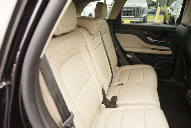 Used 2026 Lincoln Corsair Premiere AWD/4WD image 16